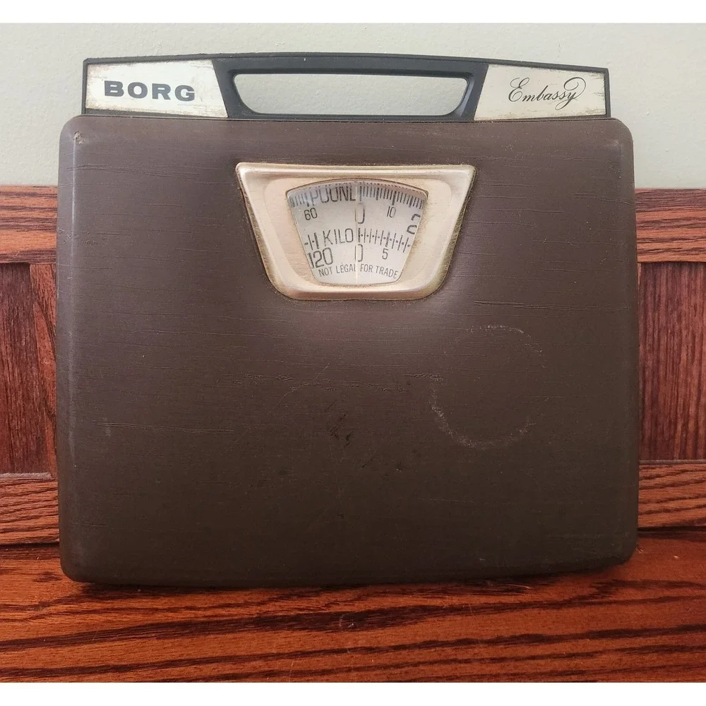 GUC Vintage Borg‎ blbathroom Scale Embassy Brown Leather MCM Retro